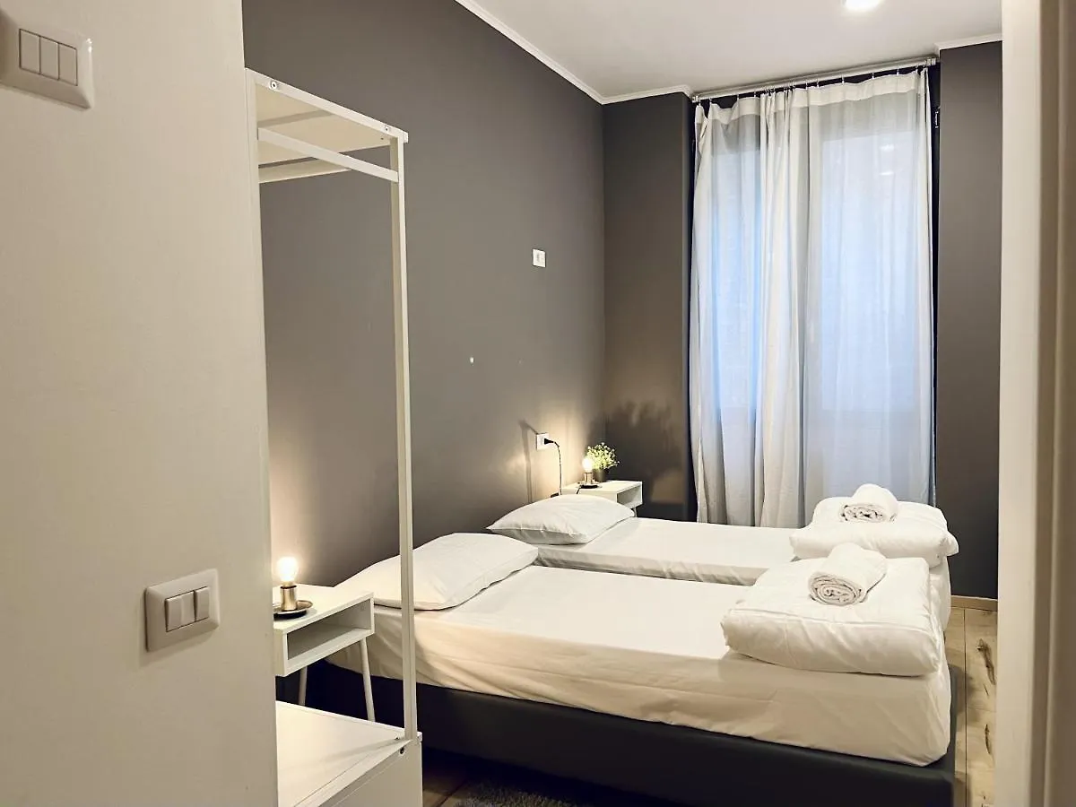 Quo Milano Hostel 0*, Milan
